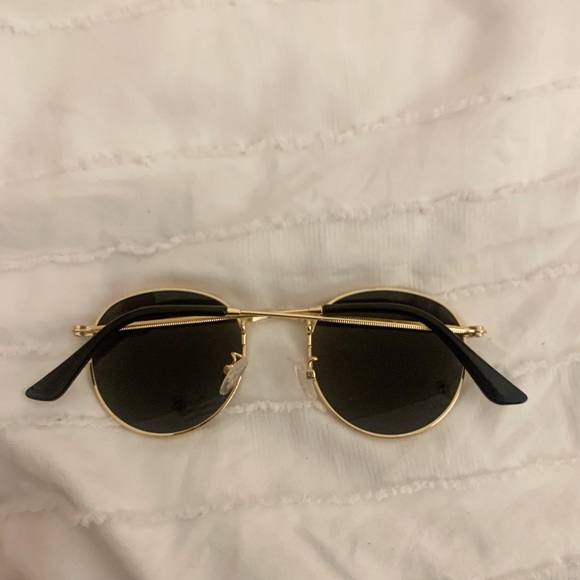 Round sunglasses - Picture 2 of 6